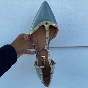Halogen studded flats